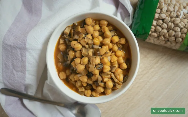One Pot Chickpea Spinach Stew — Mediterranean recipe, 35 min